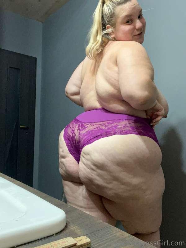 bootyassgirl image #0