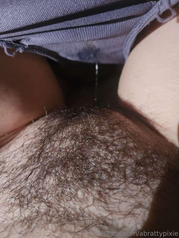 About to shave my bush but wanted to cum really quick first;..