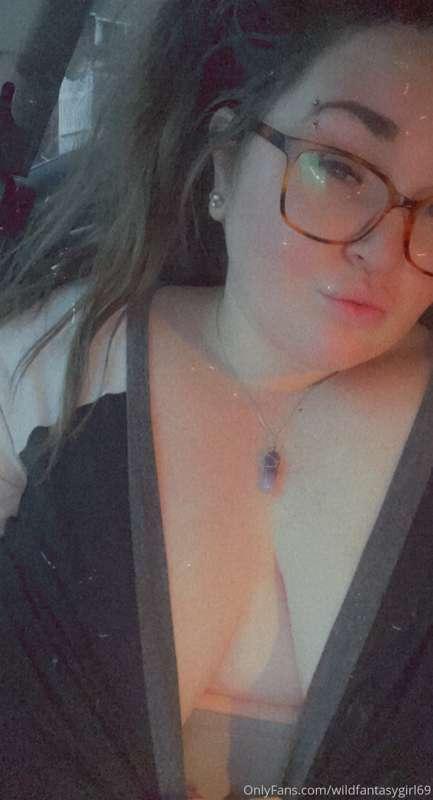 Whose up?? I’m horny 👀💦