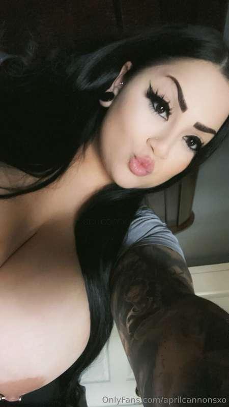 😘