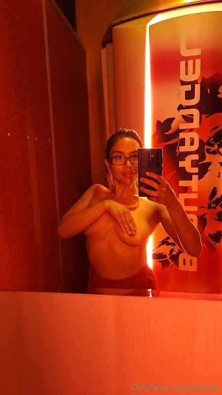 Going LIVE around 7 30 or 8 tonight i just have to finish ru..