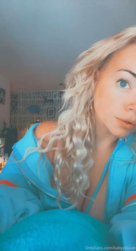 Would you fuck this pretty little face 🥺🥺💦💦