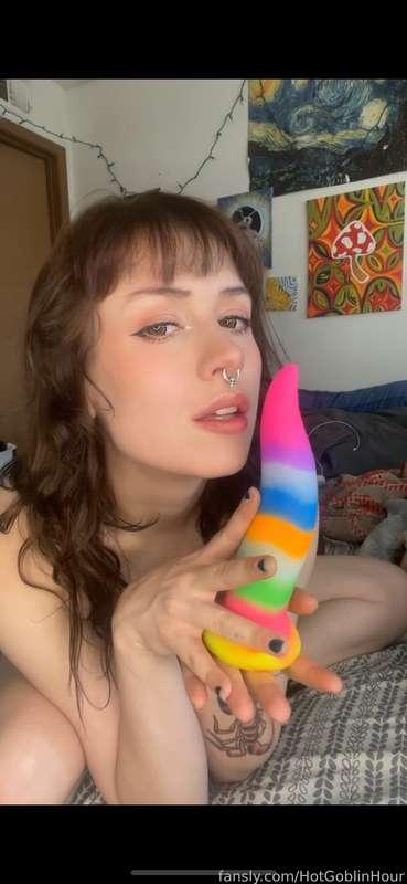 Fucking myself with my cute new dildo 🖤✨
#masturbate #dildo #egirl #gothgirl #altgirl #fyp #thickass #gothgf #altgf #emogf #thickass #thickthighs #hornygirl