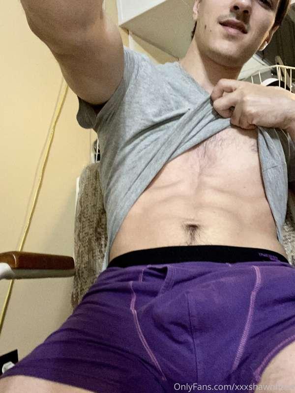 I feel like showing off tonight 😈 who wants to see?