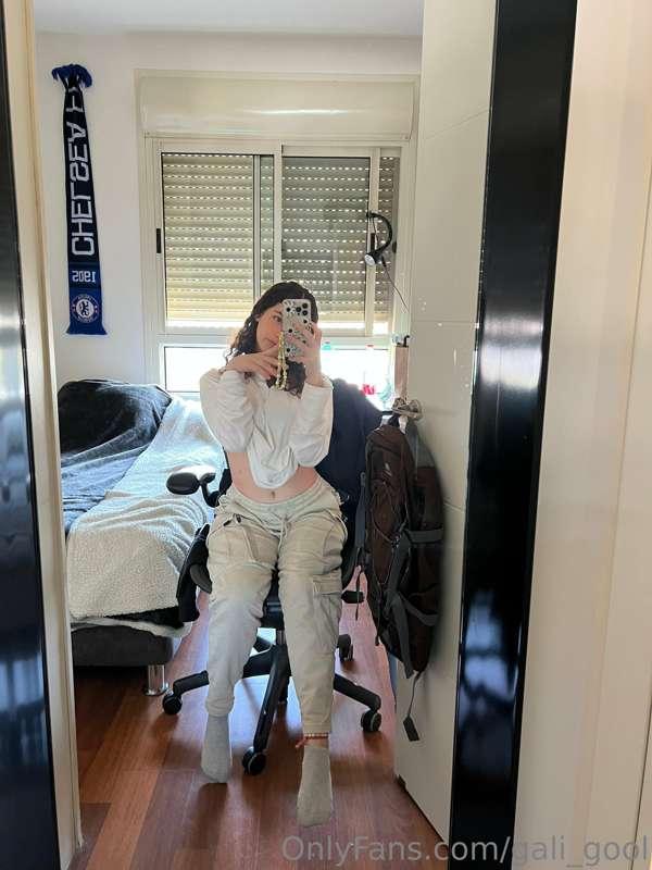 🧎‍♀️