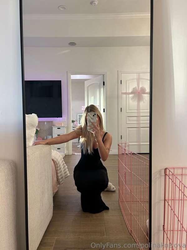 Just me admiring myself… wanna join? 😏