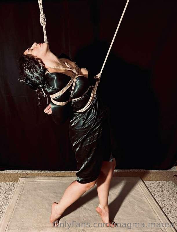 Prima (composta, elegante - per quanto io riesca ad esserlo ..