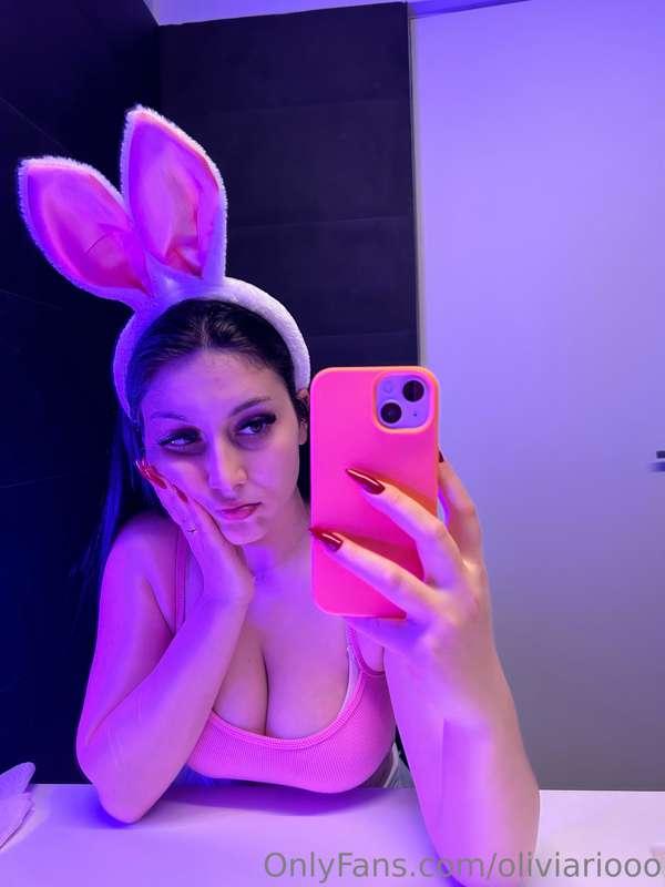 happy easter 🐰 im not a usual easter bunny because i dont hi..