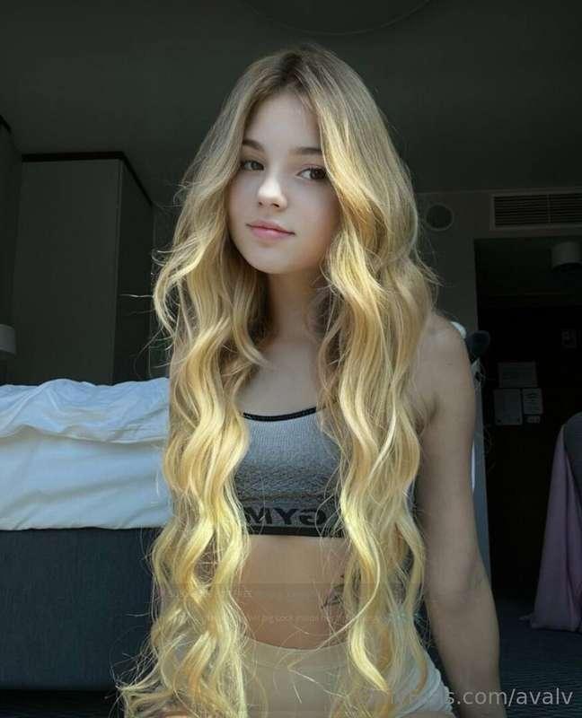 💗SUBSCRIBE FOR FREE @mary_candy09 💗  This little slut wants ..