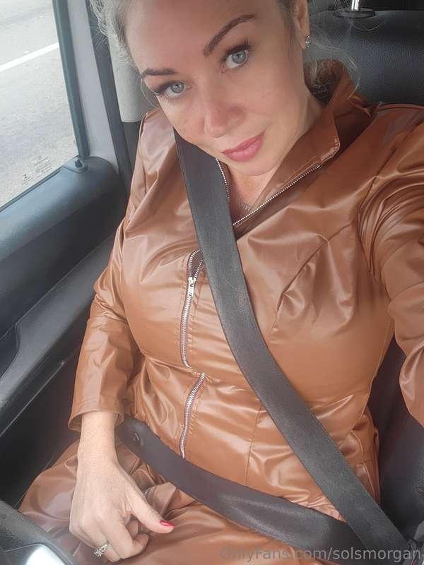 Morning till now pics. I wonder what I Will choose to wear t..