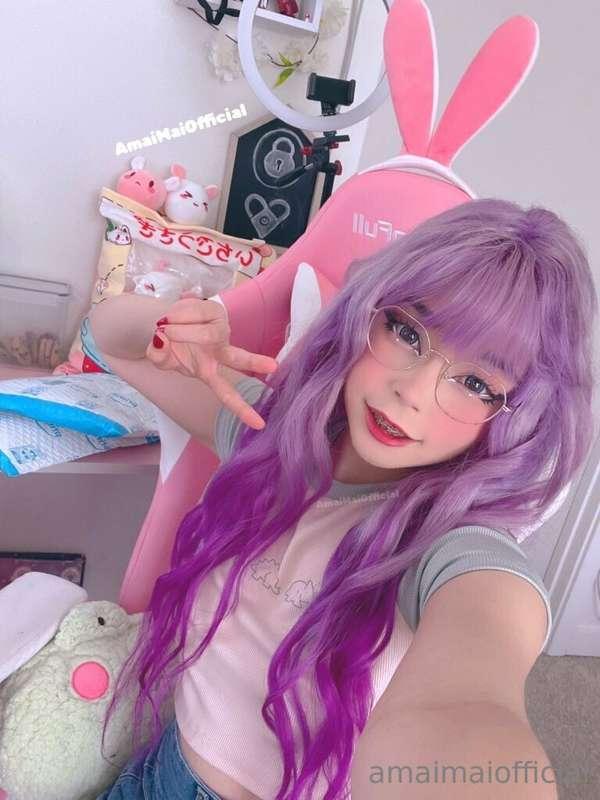 Come say hewwwoooooo
https://m.twitch.tv/amaimailive/home 💜💜
