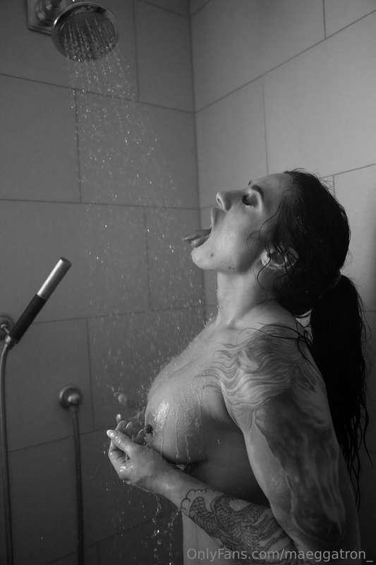 Just gettin' a little wet 💦 😉
