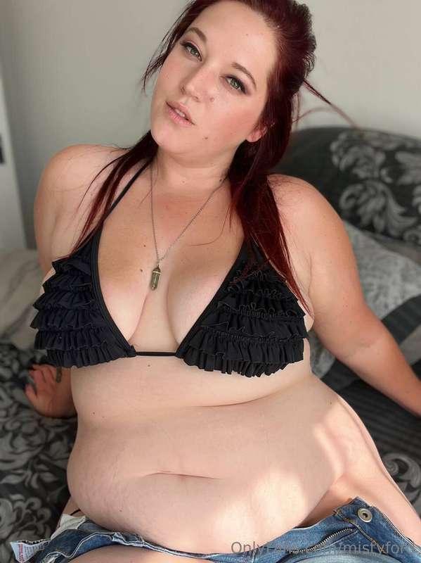 DM me if you’re horny! 🔥