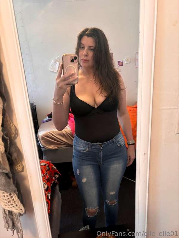 Swipe ➡️ for progressively less clothes