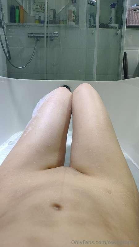 Bathing time from my own POV hehe 