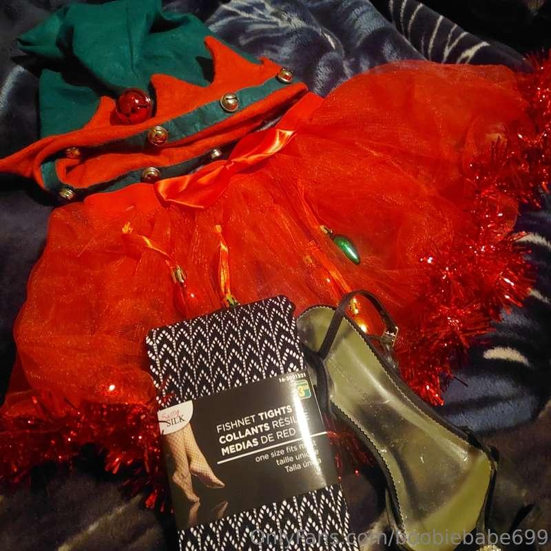 $10 for early access to my sexy Holiday photoshoot