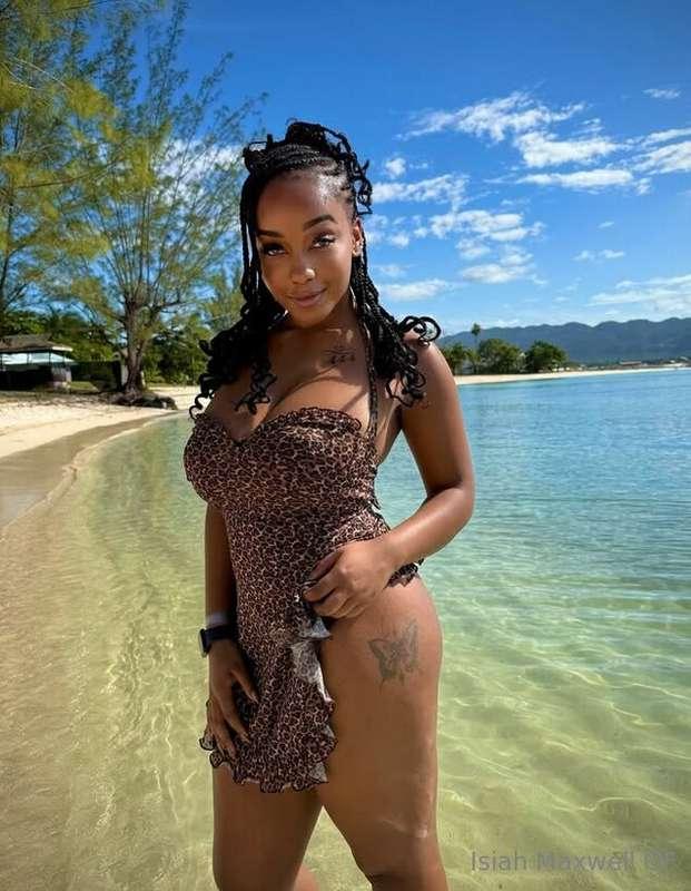 TALK ABOUT A BAE-CATION 😍😍 Doesn't matter where or when, I a..