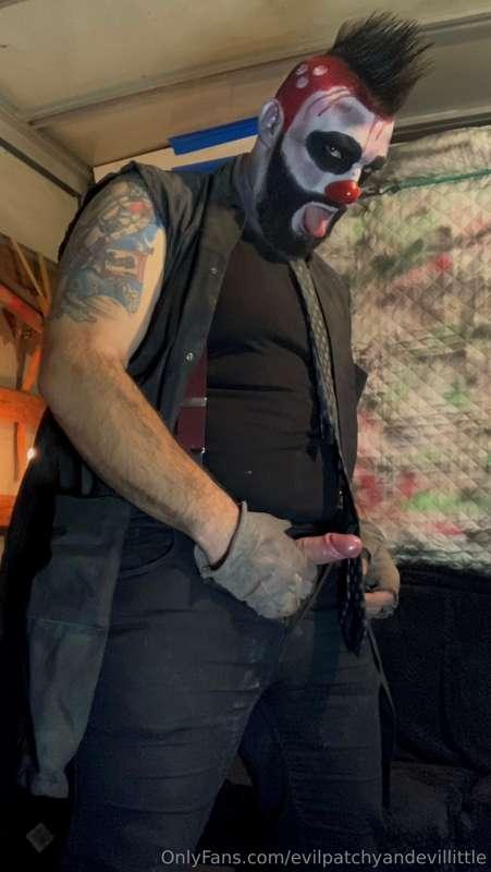 Some Wednesday night CockMagic 🤡🍌🤡