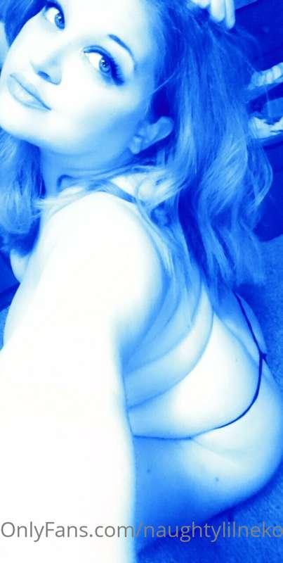 I hope you like them 5’0” and curvy!
