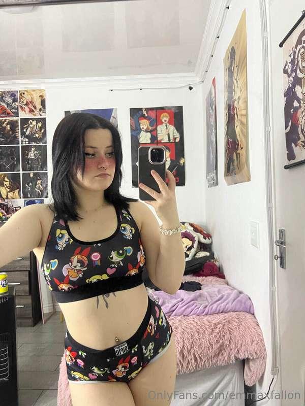 You might regret staring, but you won’t stop 😏 💖