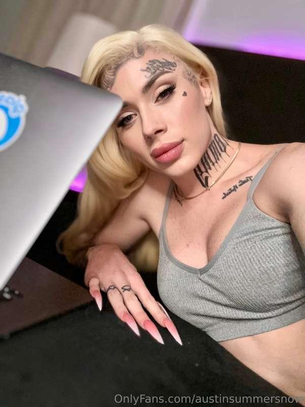 Long night online 🥱💤 but had a blast talking to everyone. Se..