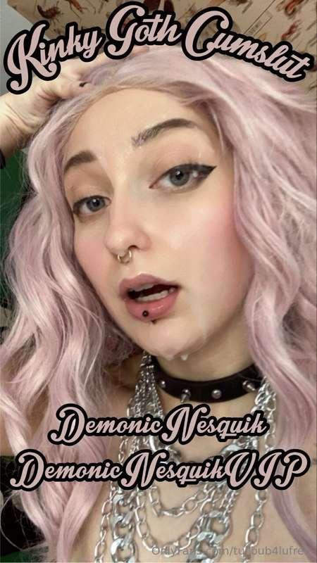 Kinky Goth Cumslut!See how dirty she can get ;)Free page:@De..
