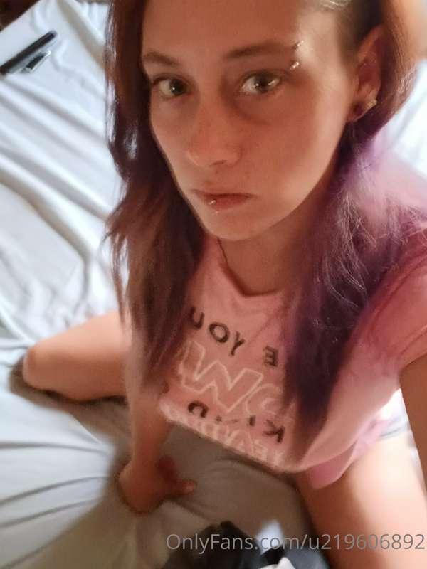 Happy sundays babes. Make the most of it and message me for ..
