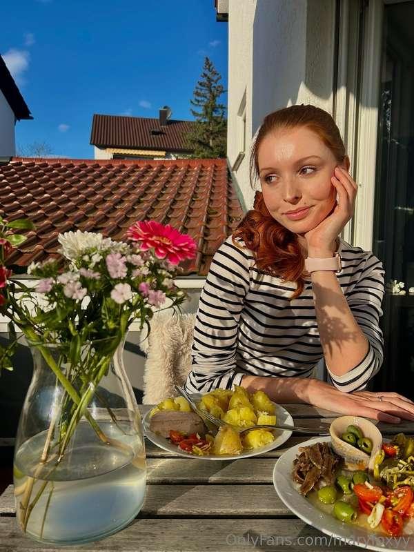 Today I decided to have lunch on the balcony, peered into th..
