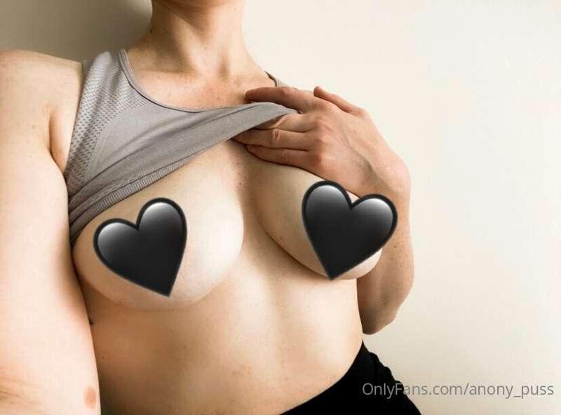 Uncensored on my VIP page @anonypuss_vips 🌟 70% off first mo..