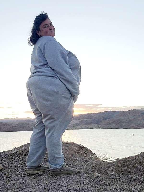 Was out for a walk at sunset in my cozy clothes and thought ..
