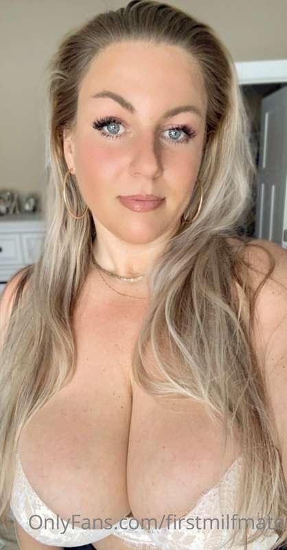 Good Night💫
Sending my love.💋💋