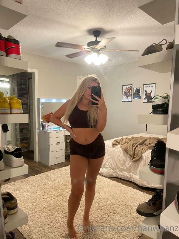 clothes on or clothes off 🤪
Have y’all missed me ??