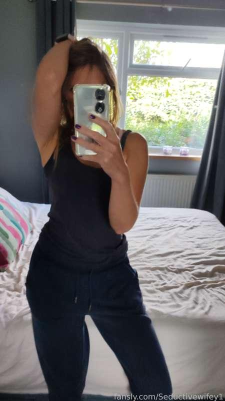 seductivewifey1 image #1