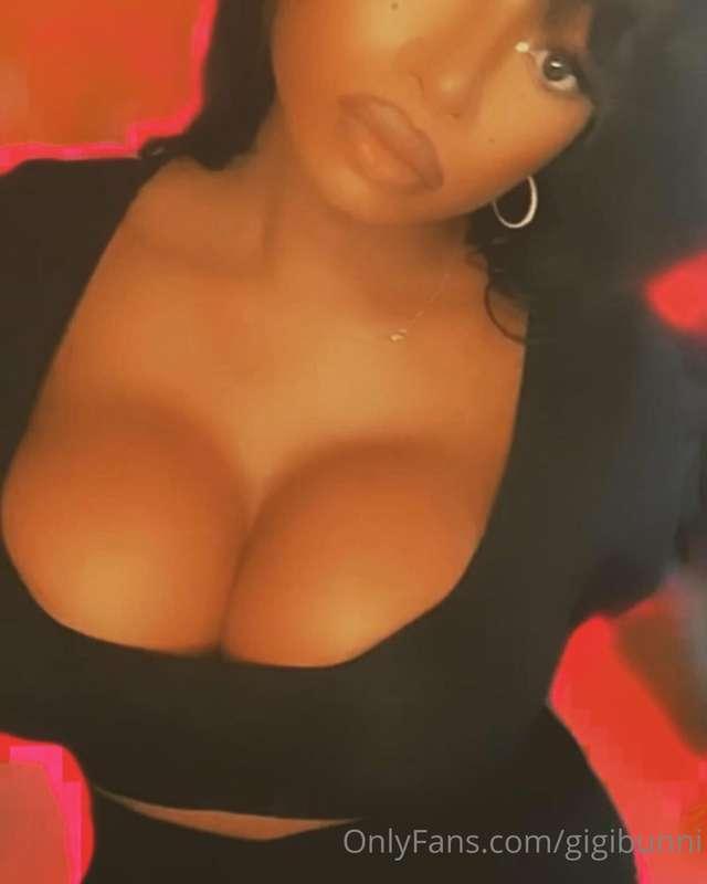 I’ve never been Titty fucked 💦🍆🤤🥺!