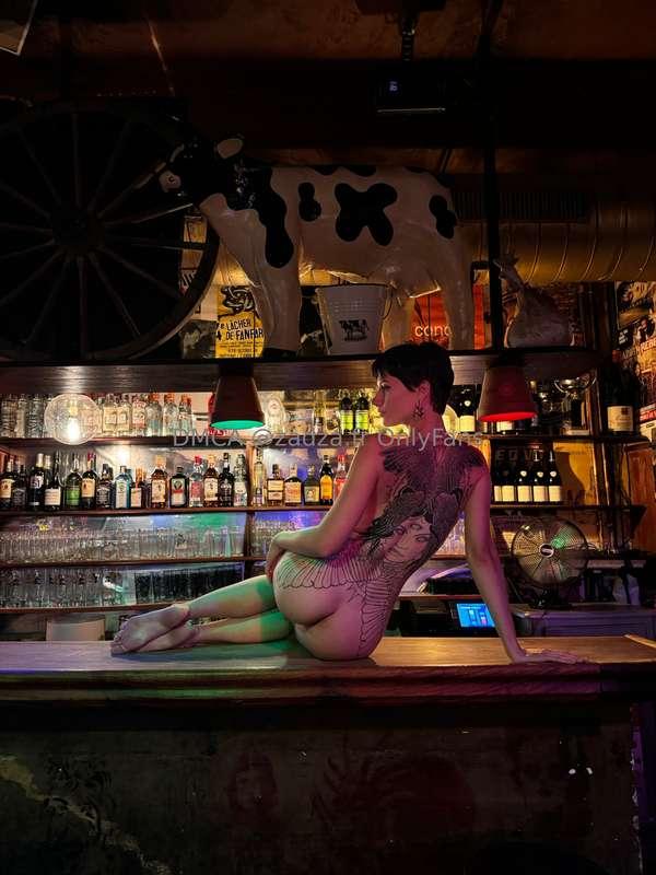 🍸