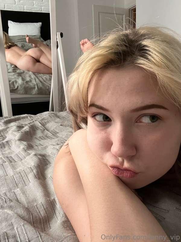 Oops, where are you looking?👀