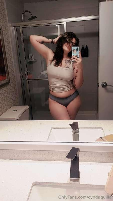 Just woke up from my first night in Vegas. Current time is 4..
