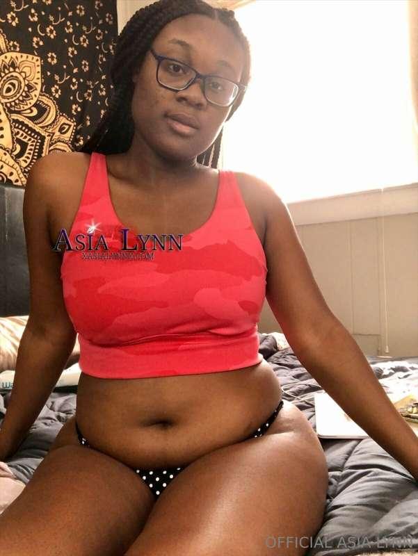 # dm me to play 💦
@xasialynnx