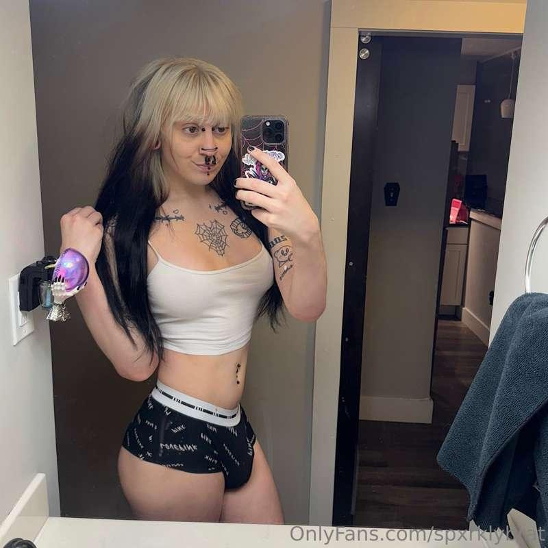 wanna see me take this off?