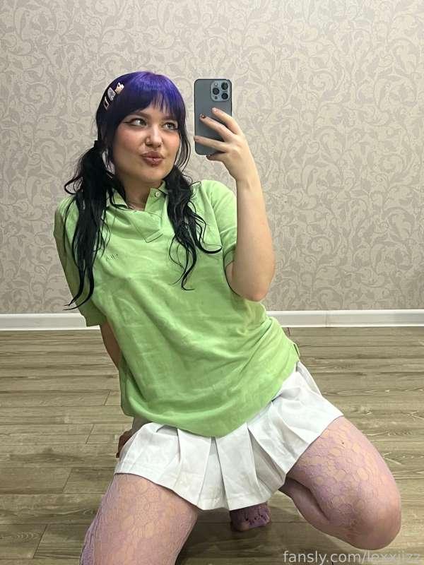 rate my outfit:) 

#outfit #skirt #pantyhose #cute #bangs #pigtails #altgirl #egirl 
