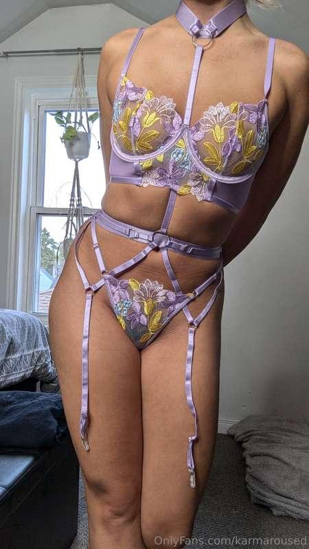 Thank you to the mystery gifter for this new lingerie set! N..