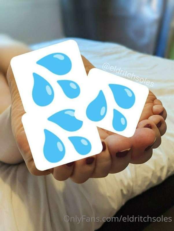 Will you join my footboi in humping your way through humpday..