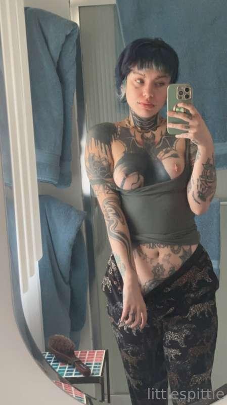 Tits and a bedhead