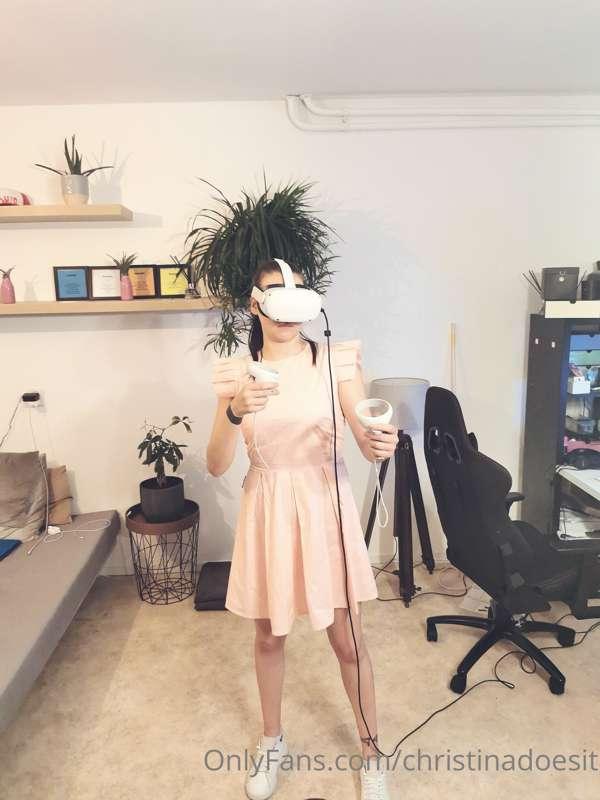I'm obsessed with designing in VR! 💞