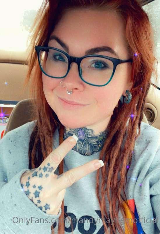 Got my eyebrows and nails done the other day.
🤩
HAD to get t..