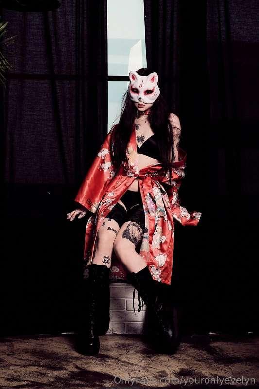 youronlyevelyn image #4