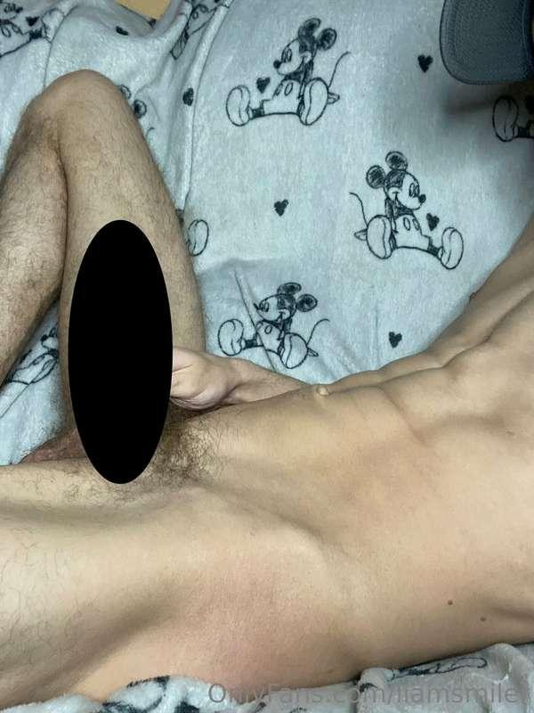 Shots from the video/photos pinned to my page 😈😈