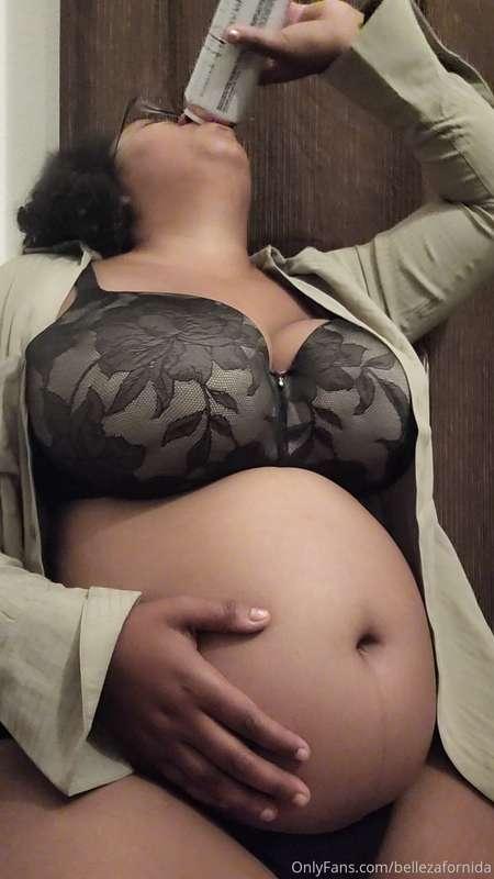 Part 4 finale- Bloating some more from Saturday night! Man! ..