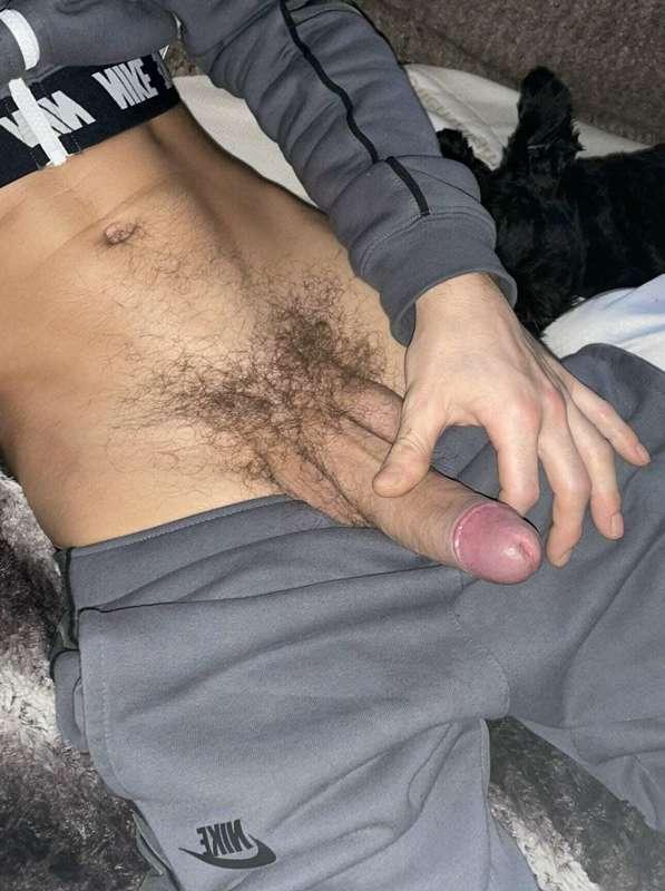 You like to suck it deep ? 🤩😈
Did you know I've got a huge s..