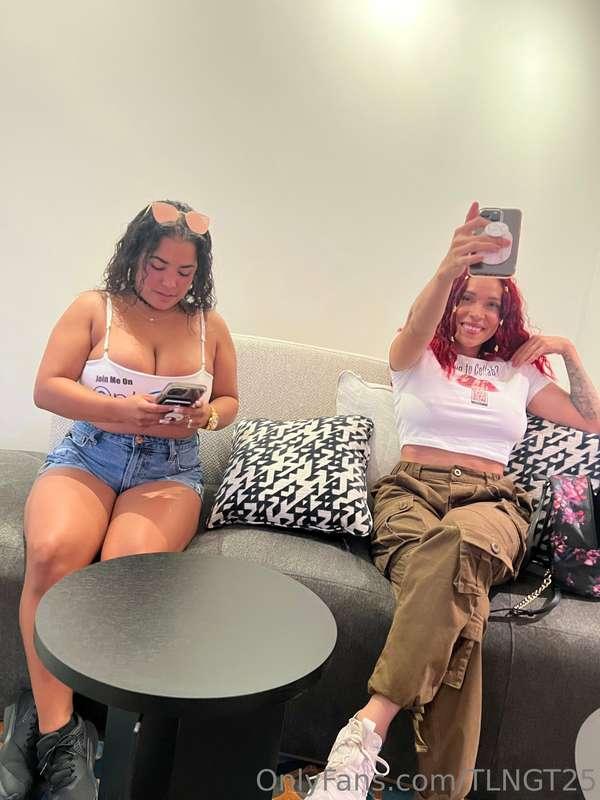 Had a great time Friday at Exxxotica with @latinaphroditeee!..
